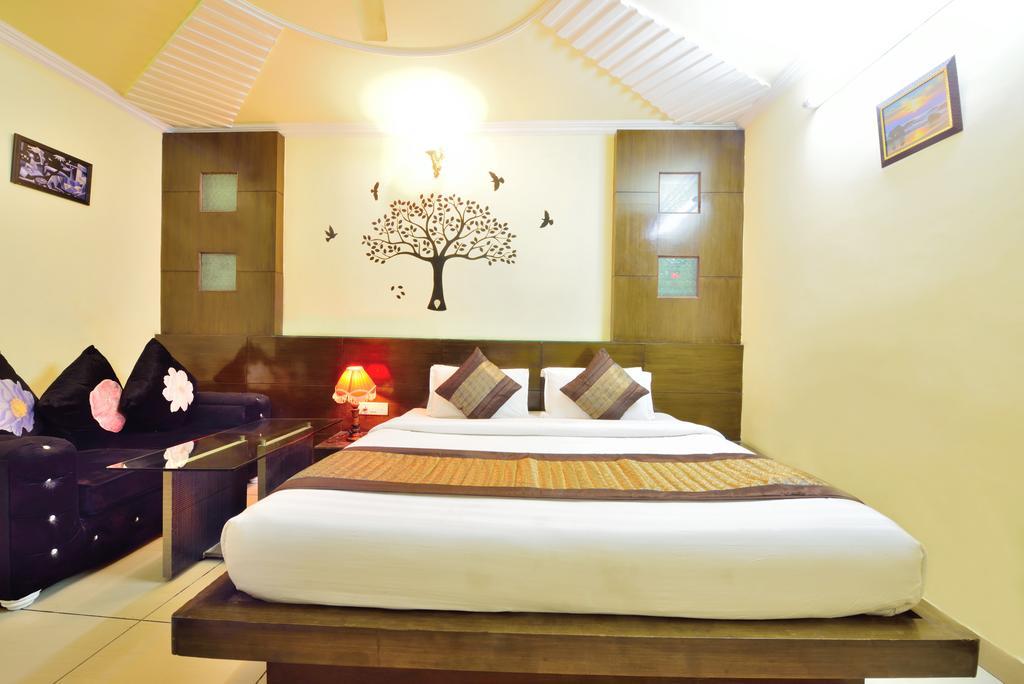 Hotel Centra