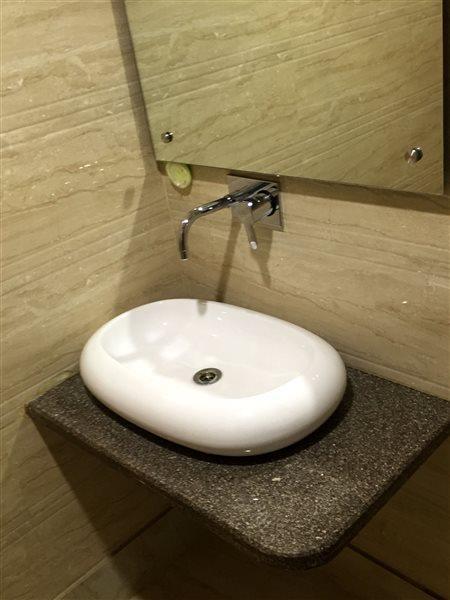 Hotel Centra 3*