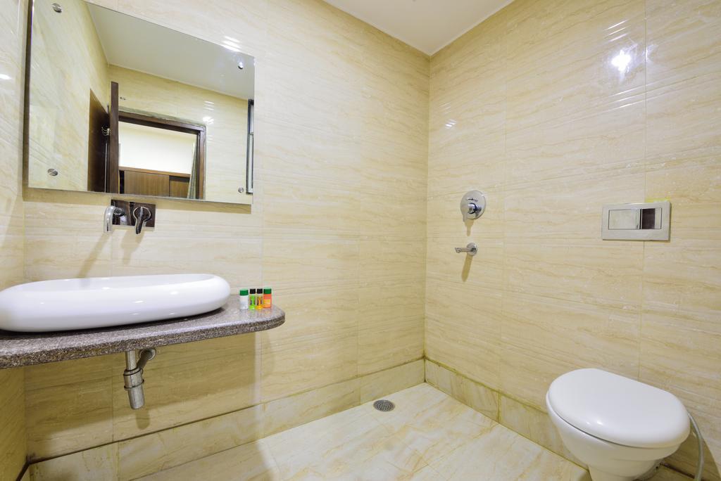 Centra Hotel New Delhi