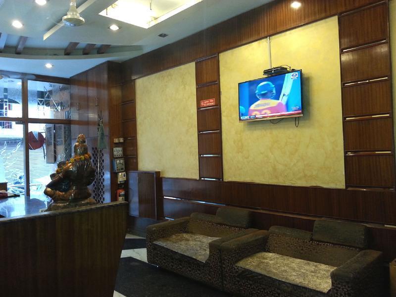 Hotel Centra 3*