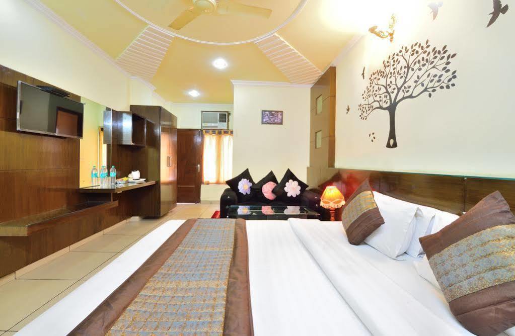 Centra 3* New Delhi