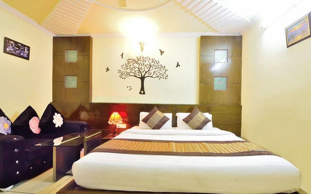 Centra Hotel New Delhi